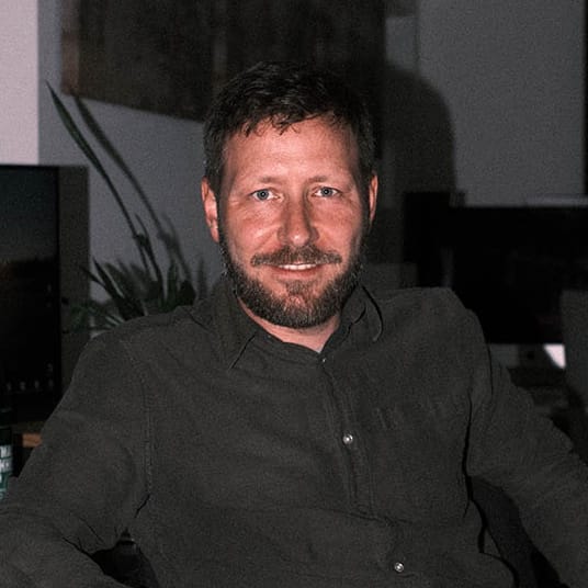 Portrait von Niklas Coen, Mitarbeiter der Werbeagentur Carl Fritz aus Aachen